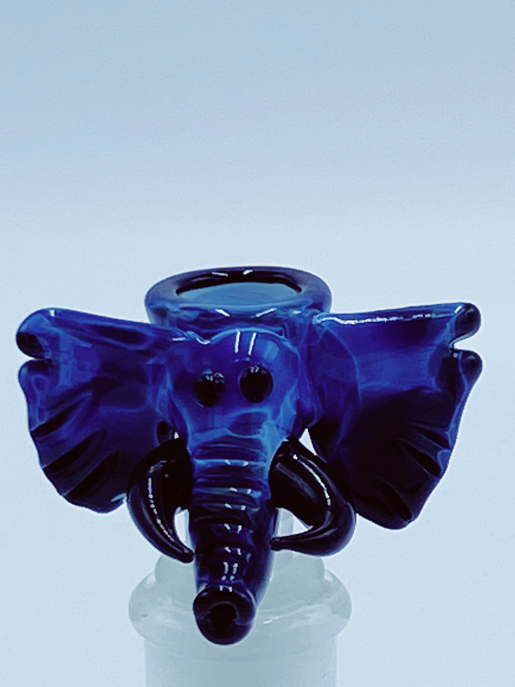 TEAR E BLUE ELEPHANT - Smoke Country - Land of the artistic glass blown bongs